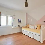 Sunny Oasis, By Timecooler Apartamento *