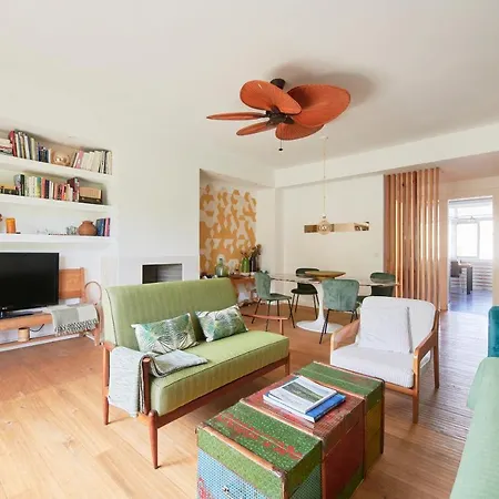 Sunny Oasis, By Timecooler Oeiras