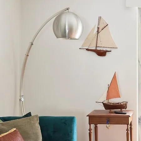 Sunny Oasis, By Timecooler * Oeiras